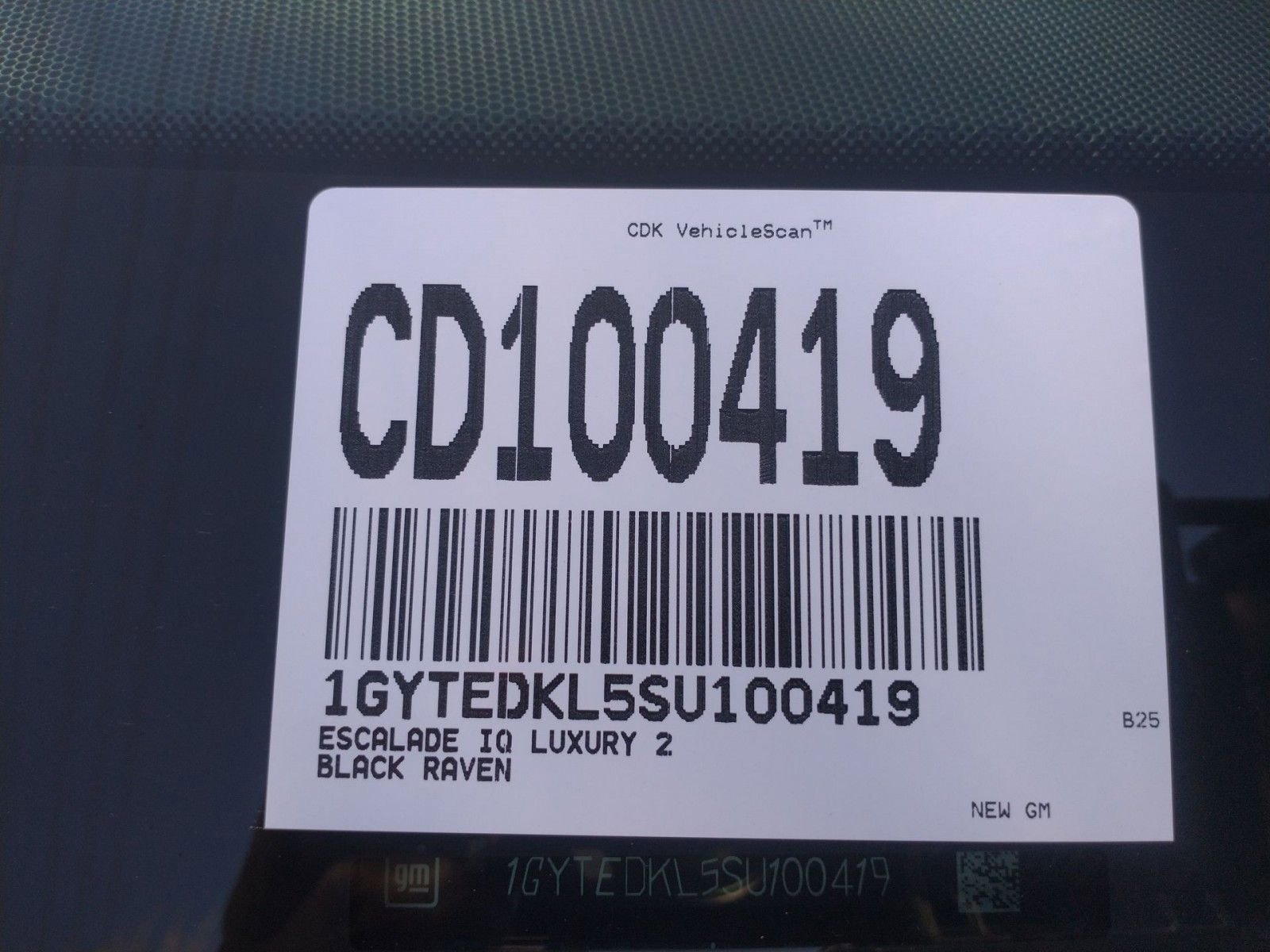 New 2025 Cadillac Escalade IQ Luxury 2 image 24