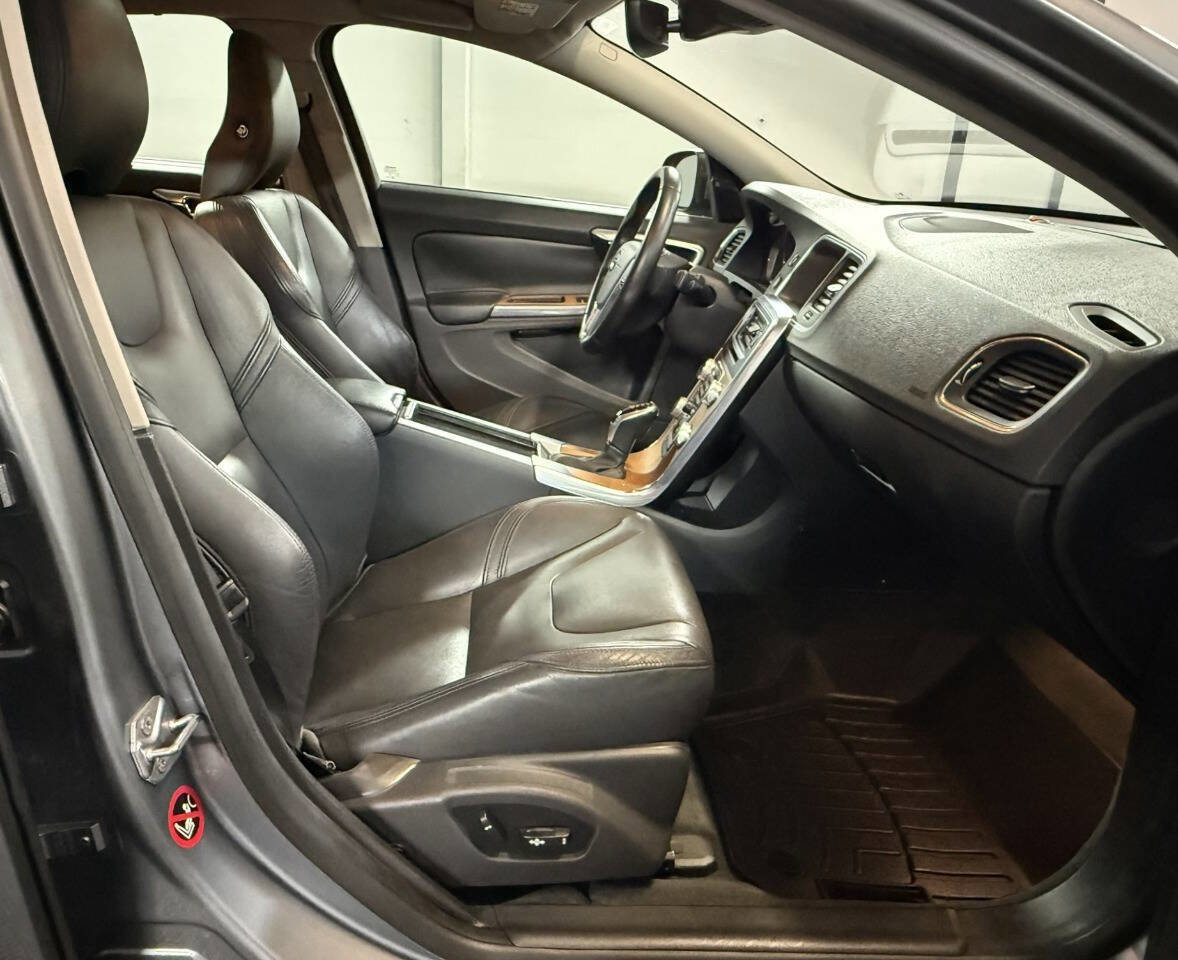 Used 2016 Volvo S60 T5 Premier FWD image 6