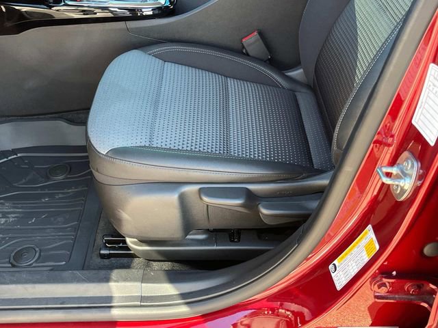 Certified 2025 Chevrolet Trax LT w/ LT Convenience Package image 28