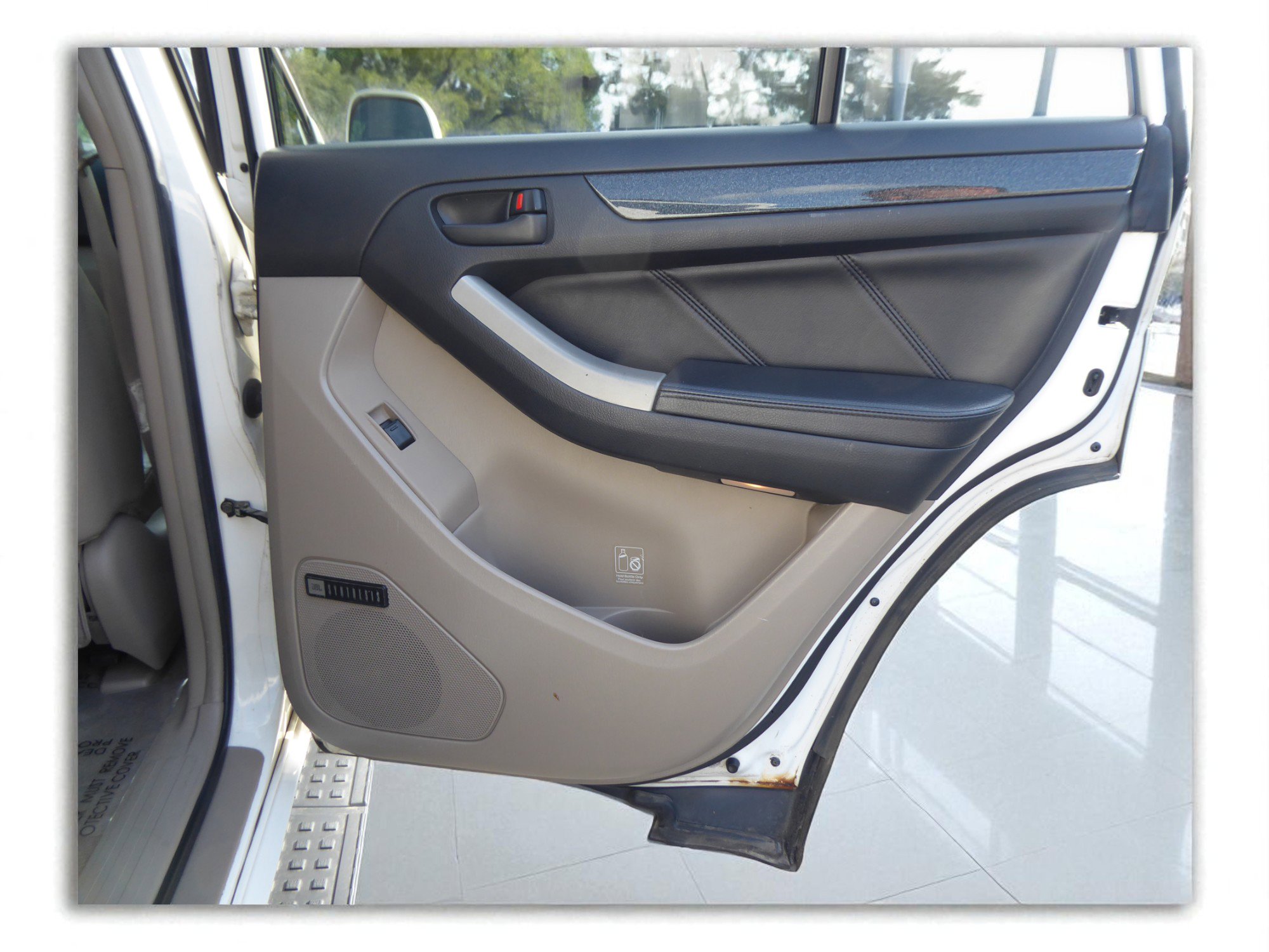 Used 2005 Toyota 4Runner Limited image 14