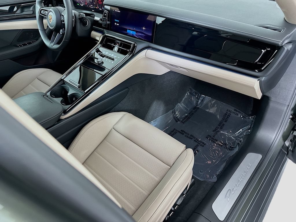 New 2026 Porsche Panamera RWD image 31