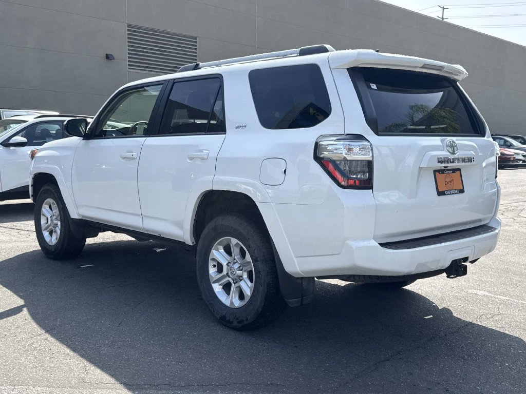 Used 2024 Toyota 4Runner SR5 AWD/4WD image 5