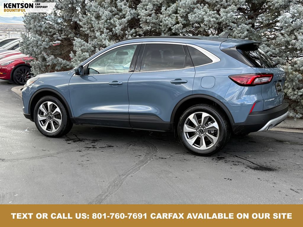 Used 2025 Ford Escape Platinum image 5