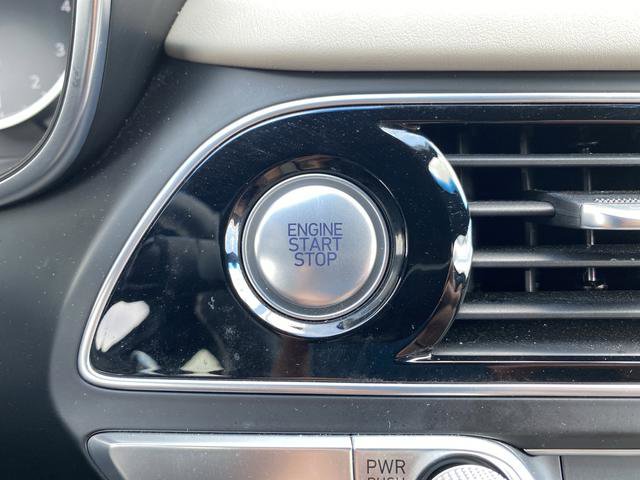 Used 2023 Genesis G70 3.3T w/ Sport Prestige Package image 33