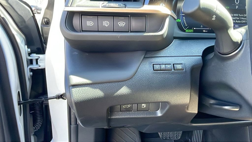 New 2026 Toyota Crown Signia image 28