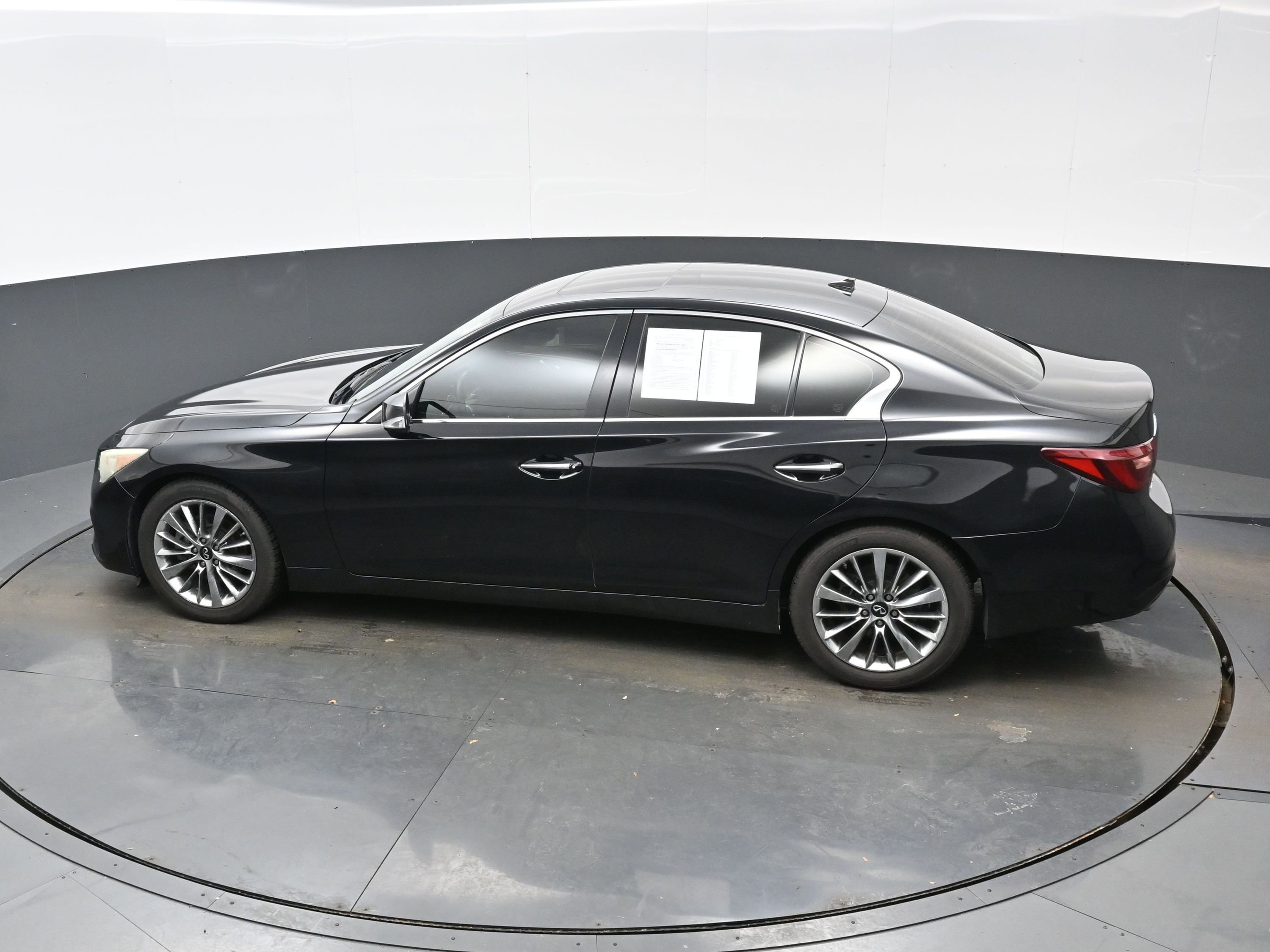 Used 2021 INFINITI Q50 Luxe image 32
