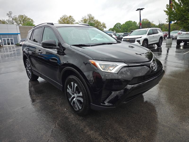 Used 2016 Toyota RAV4 LE w/ Four Season Floor Mat Package AWD/4WD image 3