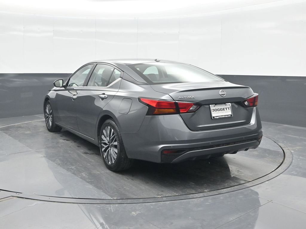 Used 2025 Nissan Altima 2.5 SV image 22