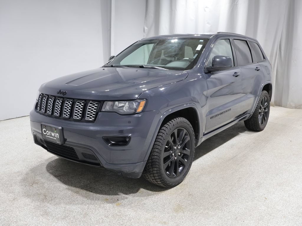 Used 2018 Jeep Grand Cherokee Altitude AWD/4WD image 7