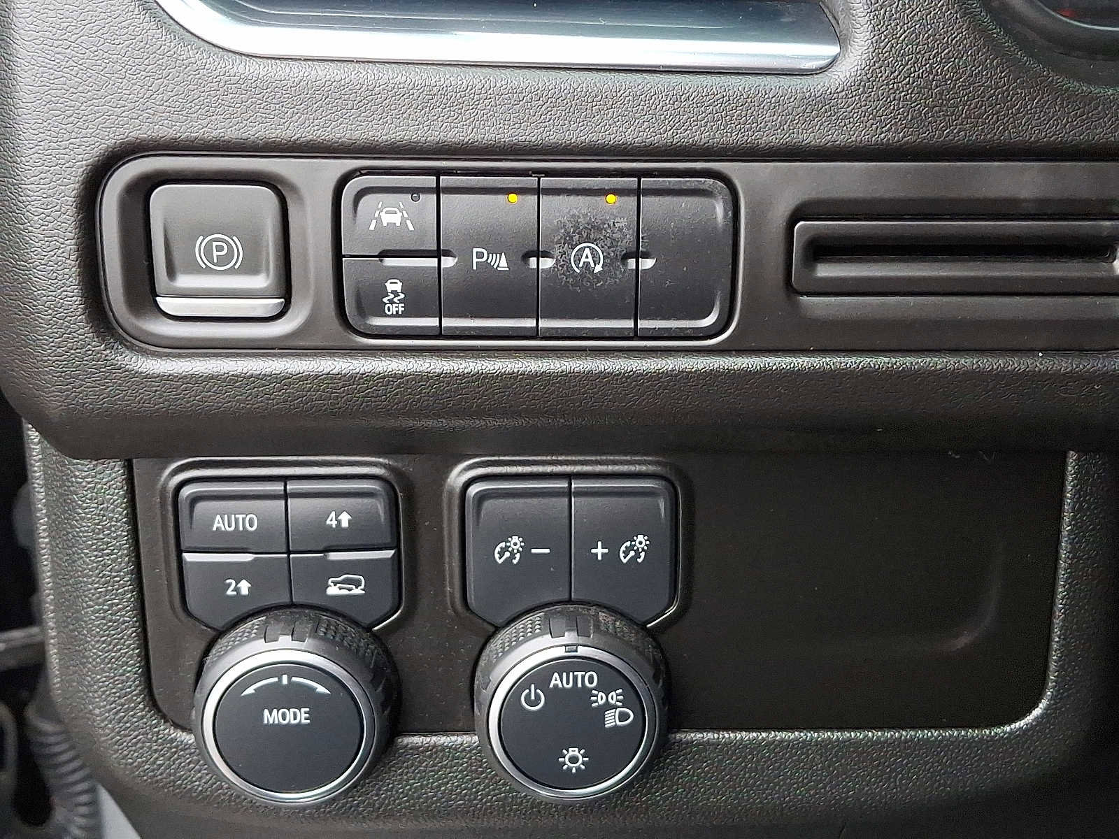 Used 2023 Chevrolet Tahoe LT image 25