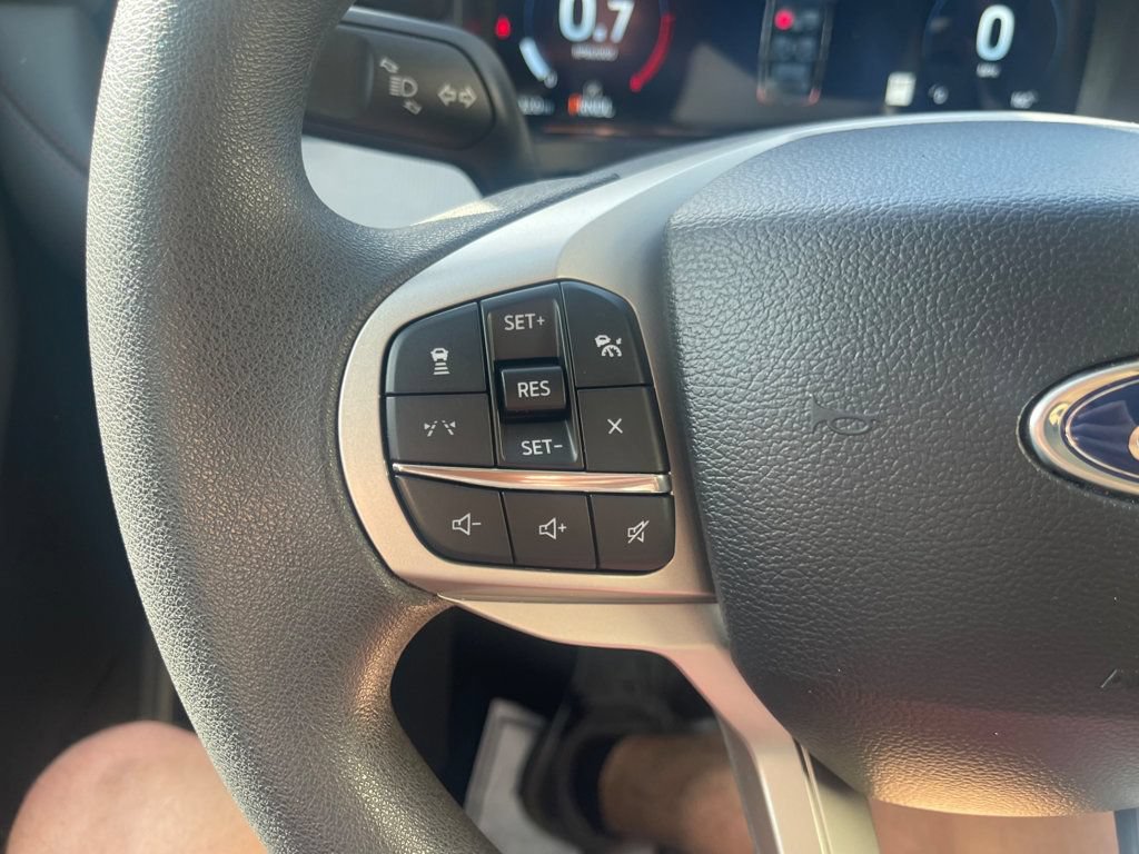 Used 2026 Ford Explorer Active RWD image 17