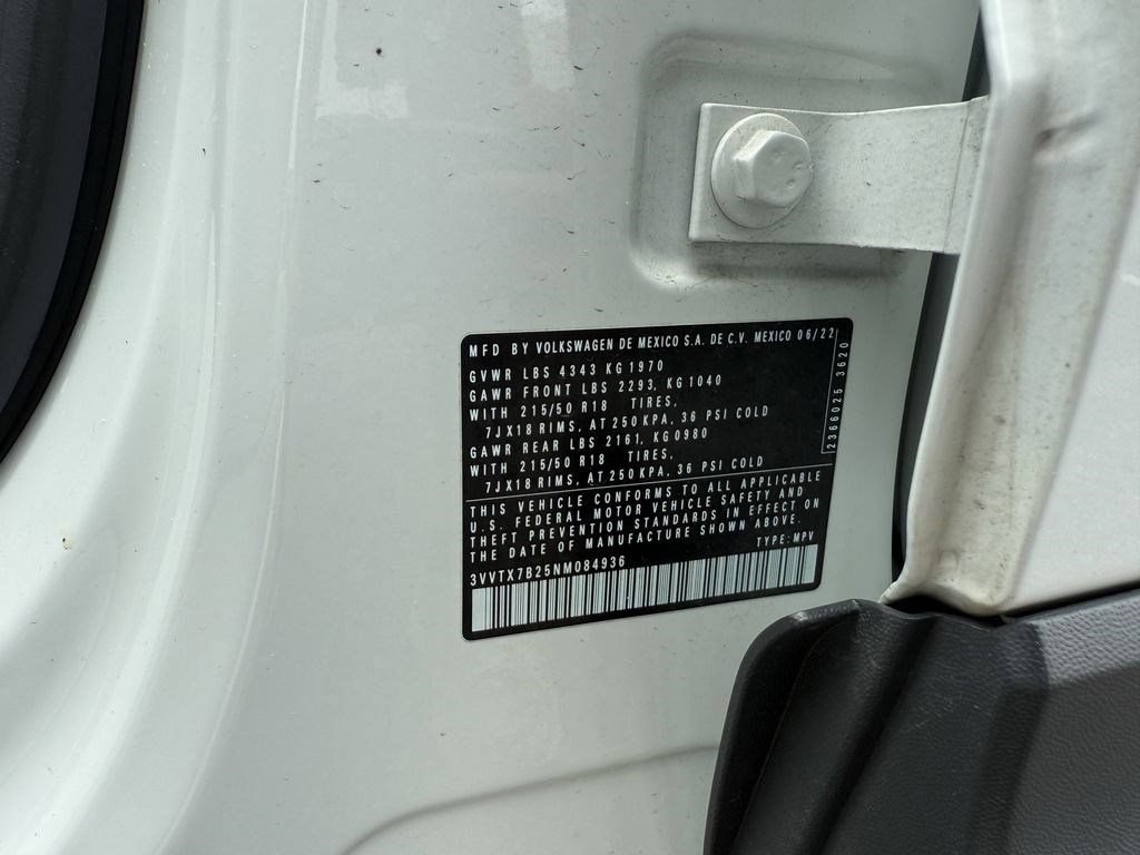 Certified 2022 Volkswagen Taos SE FWD image 27