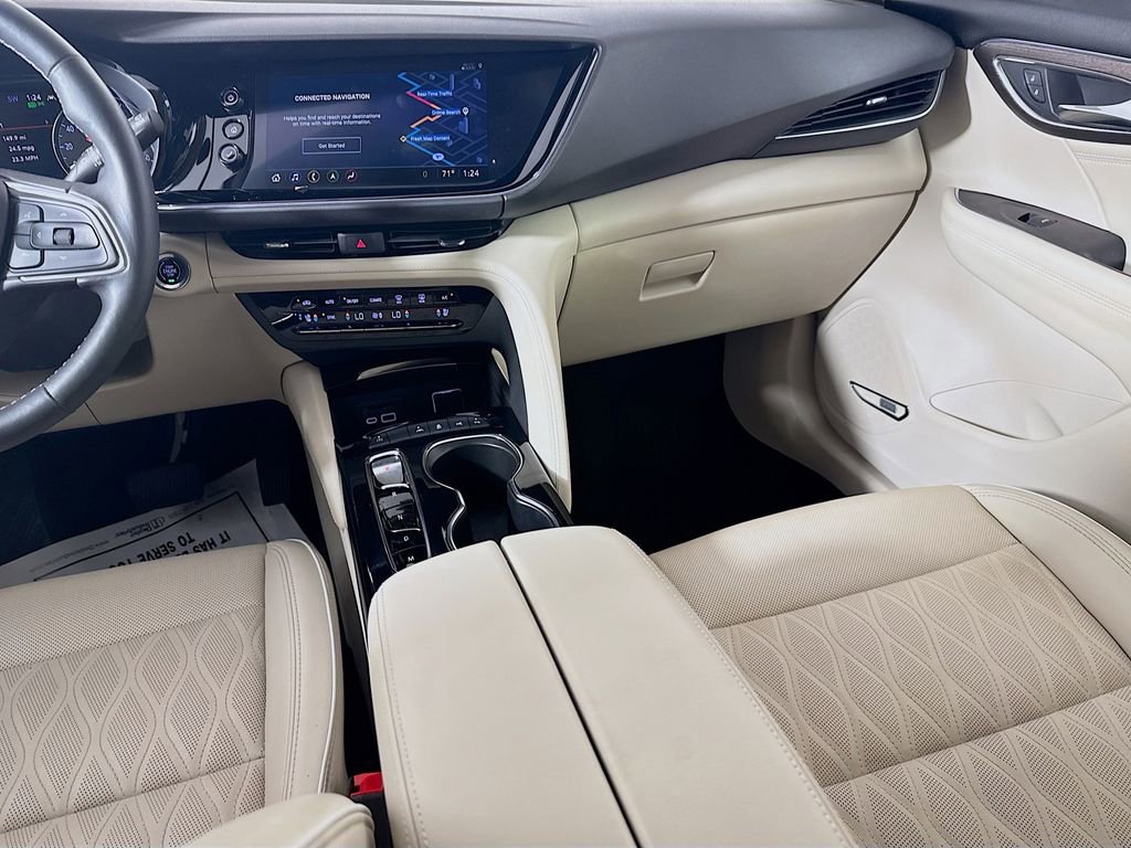 Used 2022 Buick Envision Avenir w/ Technology Package II image 29