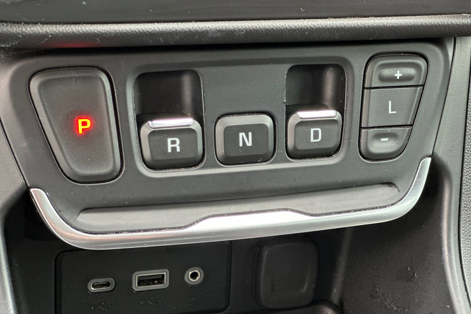 Used 2020 GMC Terrain SLE image 21