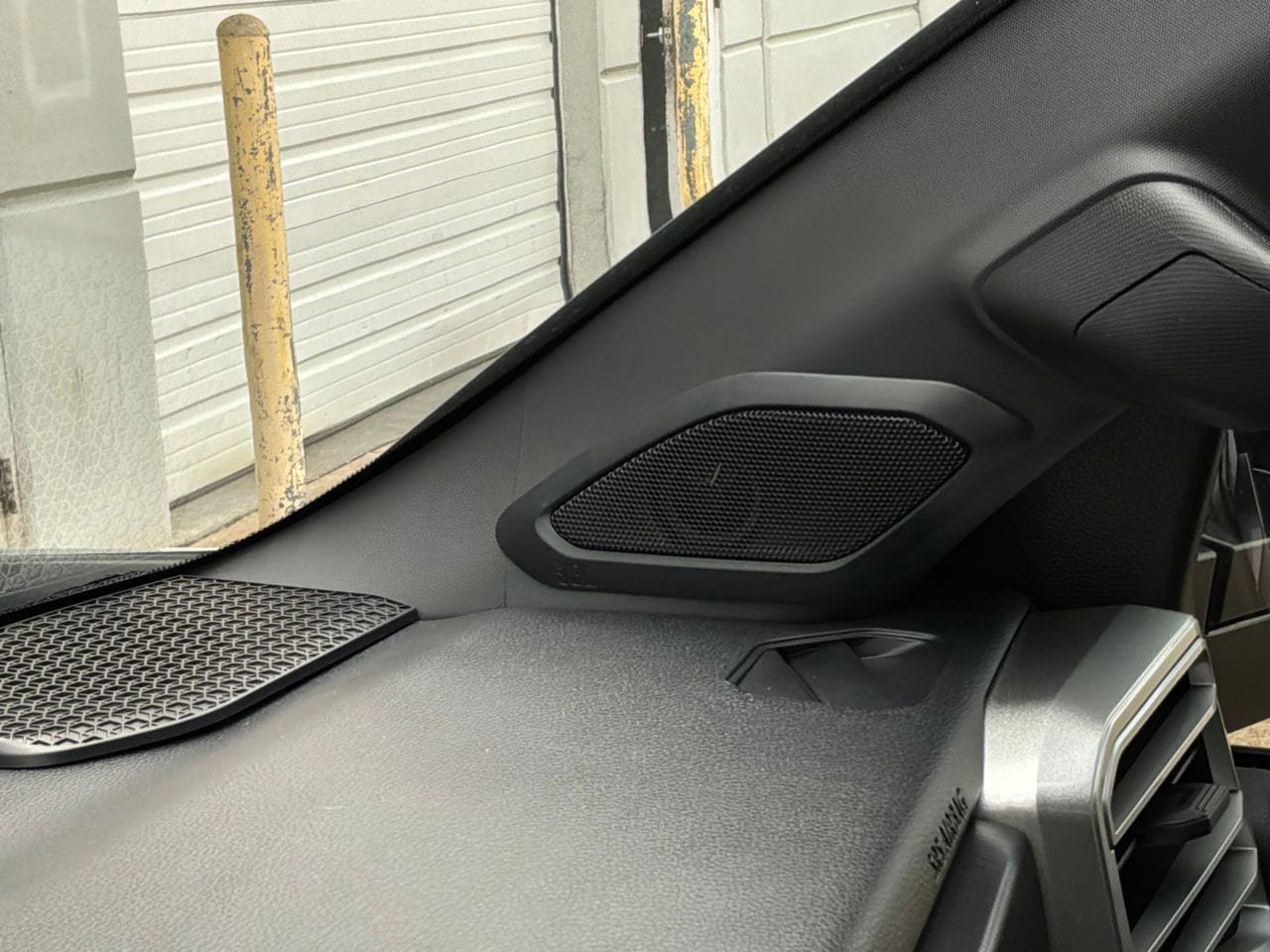 Used 2025 Toyota Sequoia Platinum AWD/4WD image 42
