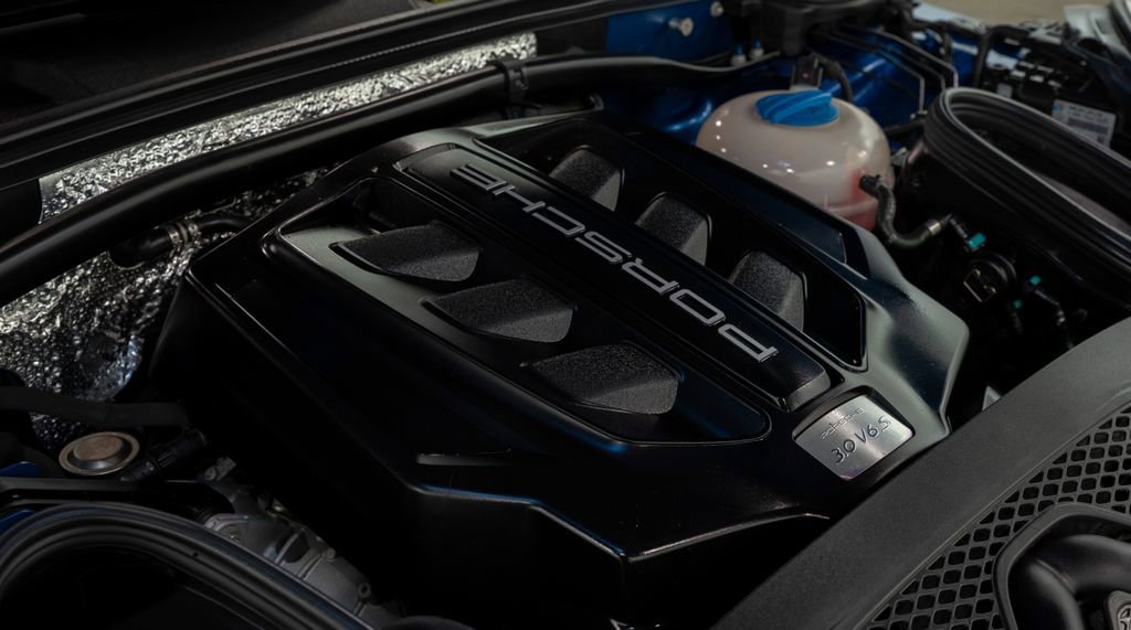 Used 2018 Porsche Macan S image 4