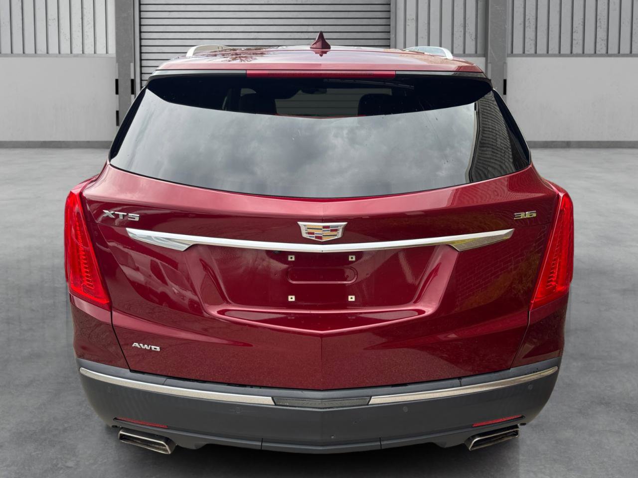 Used 2018 Cadillac XT5 Luxury w/ Driver Awareness Package AWD/4WD image 36