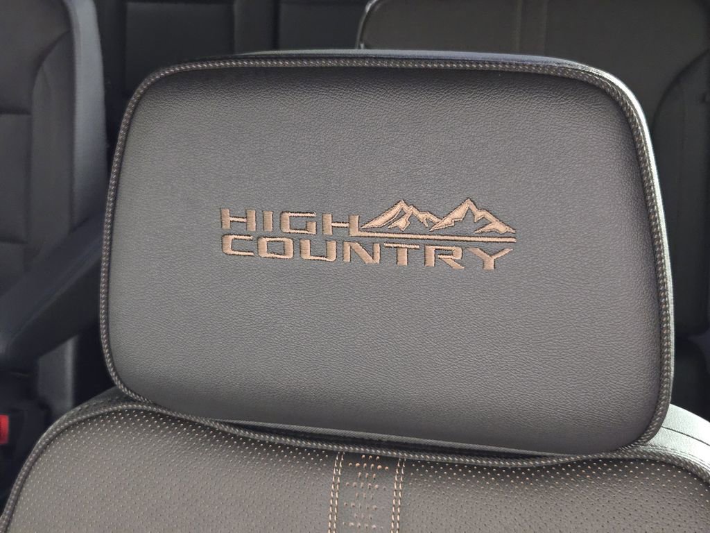 New 2026 Chevrolet Tahoe High Country AWD/4WD image 26