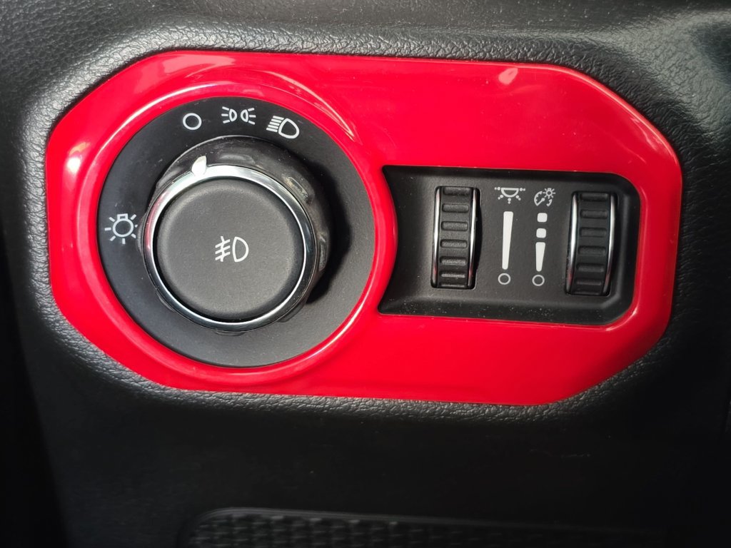 Used 2022 Jeep Wrangler Unlimited Sport AWD/4WD image 32