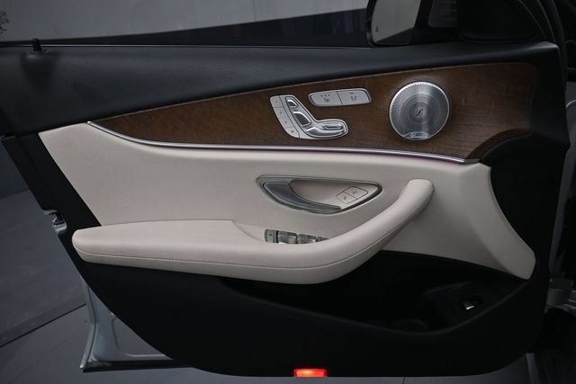Used 2017 Mercedes-Benz E 300 4MATIC image 15