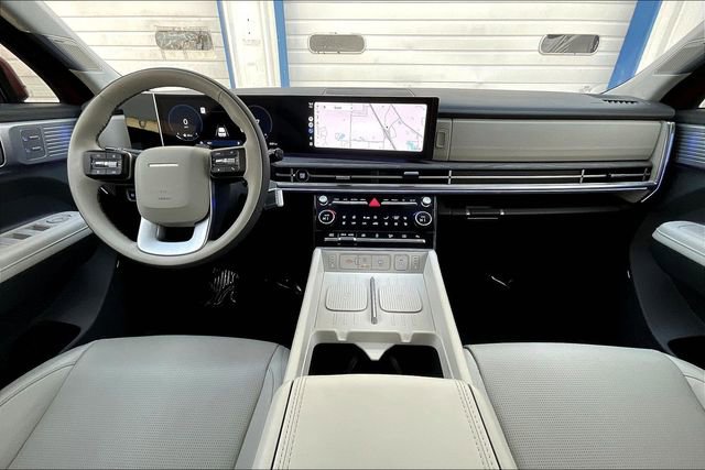 Used 2025 Hyundai Santa Fe Calligraphy image 15