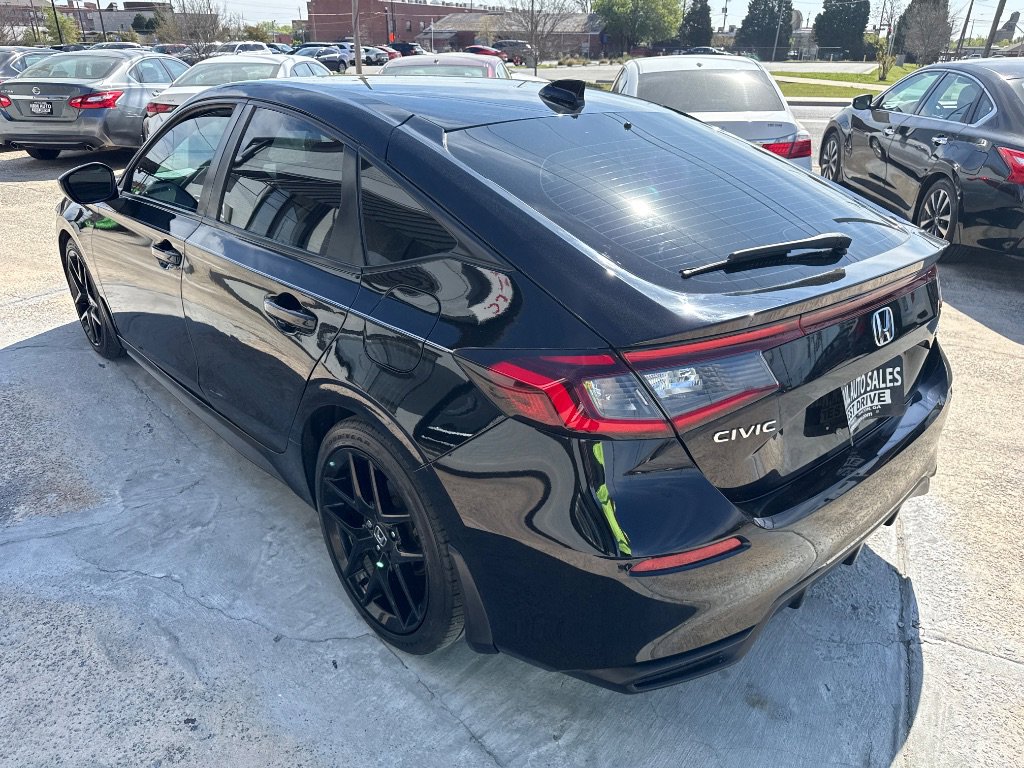 Used 2023 Honda Civic Sport image 4