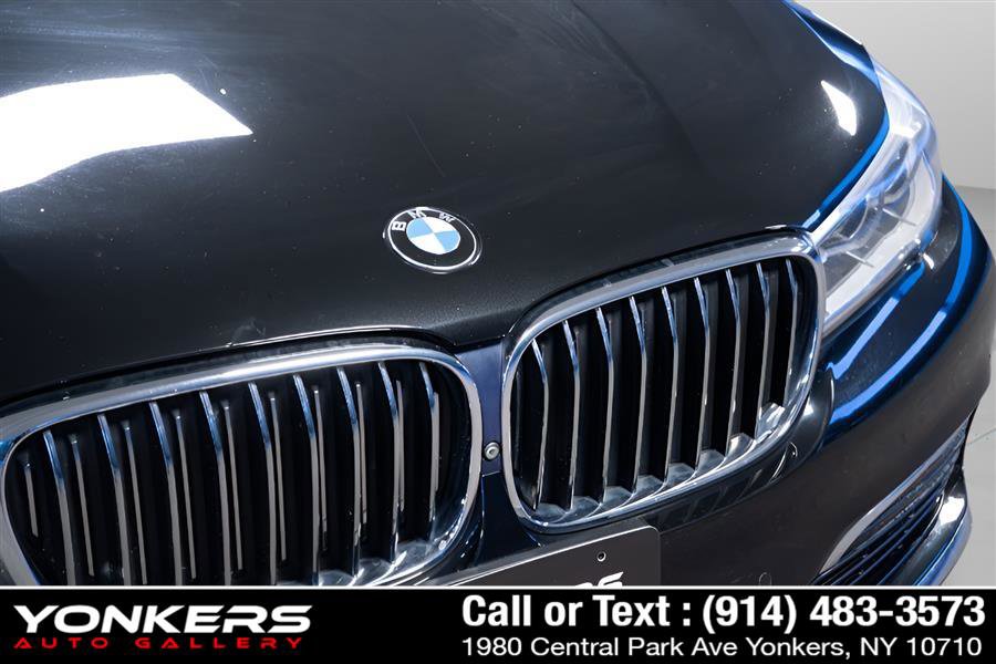 Used 2019 BMW 750i xDrive w/ Executive Package image 57
