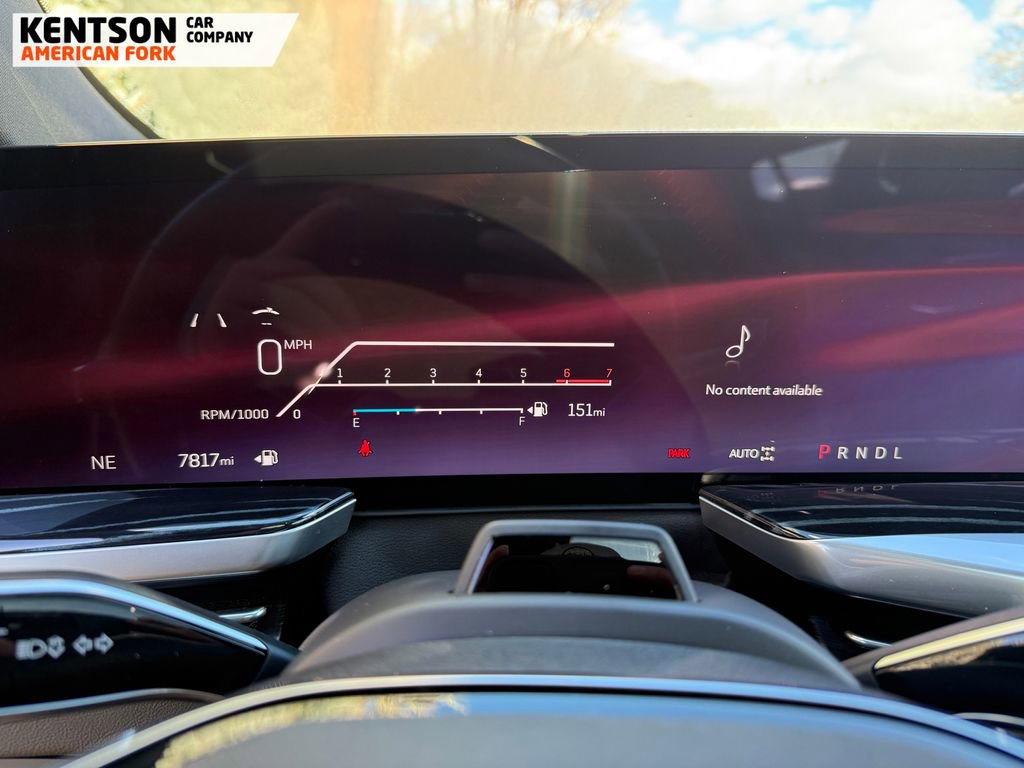 Used 2025 Cadillac Escalade ESV Sport image 16