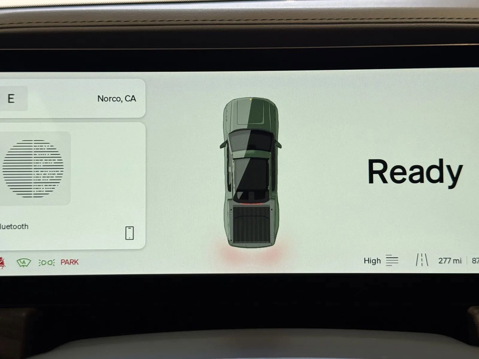 Used 2022 Rivian R1T Adventure image 21