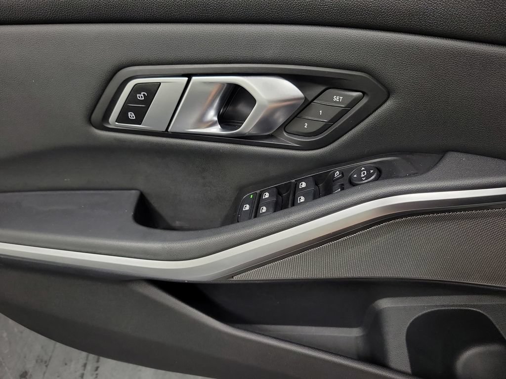 Used 2019 BMW 330i Sedan w/ Premium Package RWD image 30
