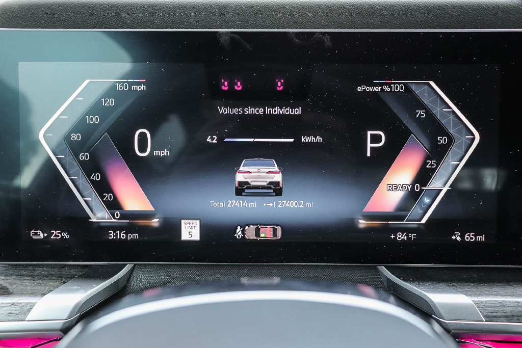 Certified 2023 BMW i7 xDrive60 AWD/4WD image 21