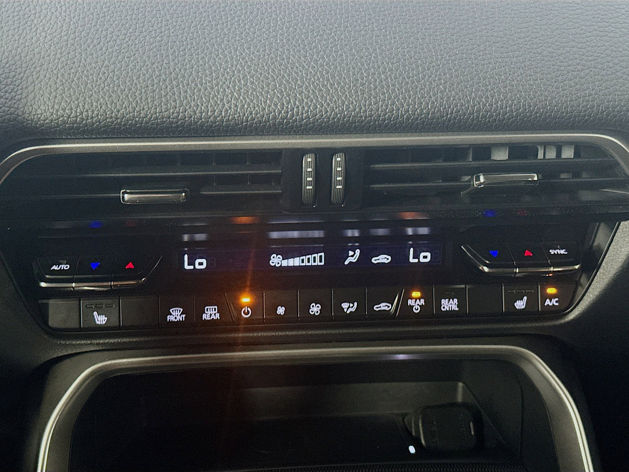 Used 2025 MAZDA CX-90 3.3 Turbo w/ Preferred Package image 24