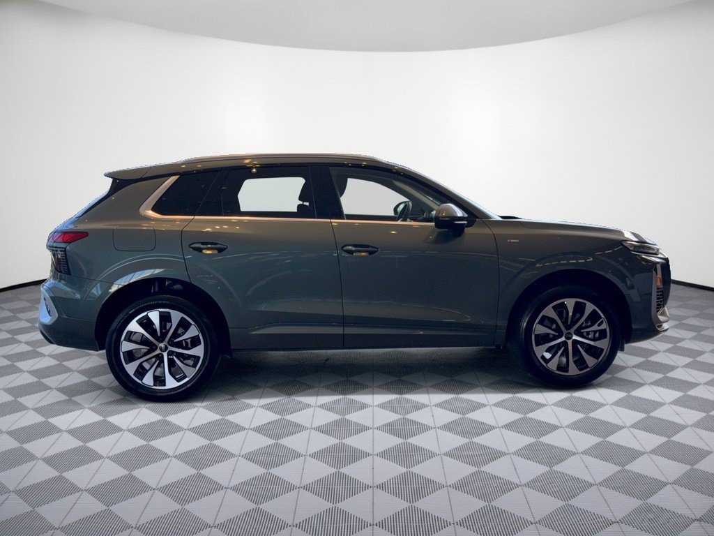 New 2026 Audi Q3 quattro 2.0T AWD/4WD image 8