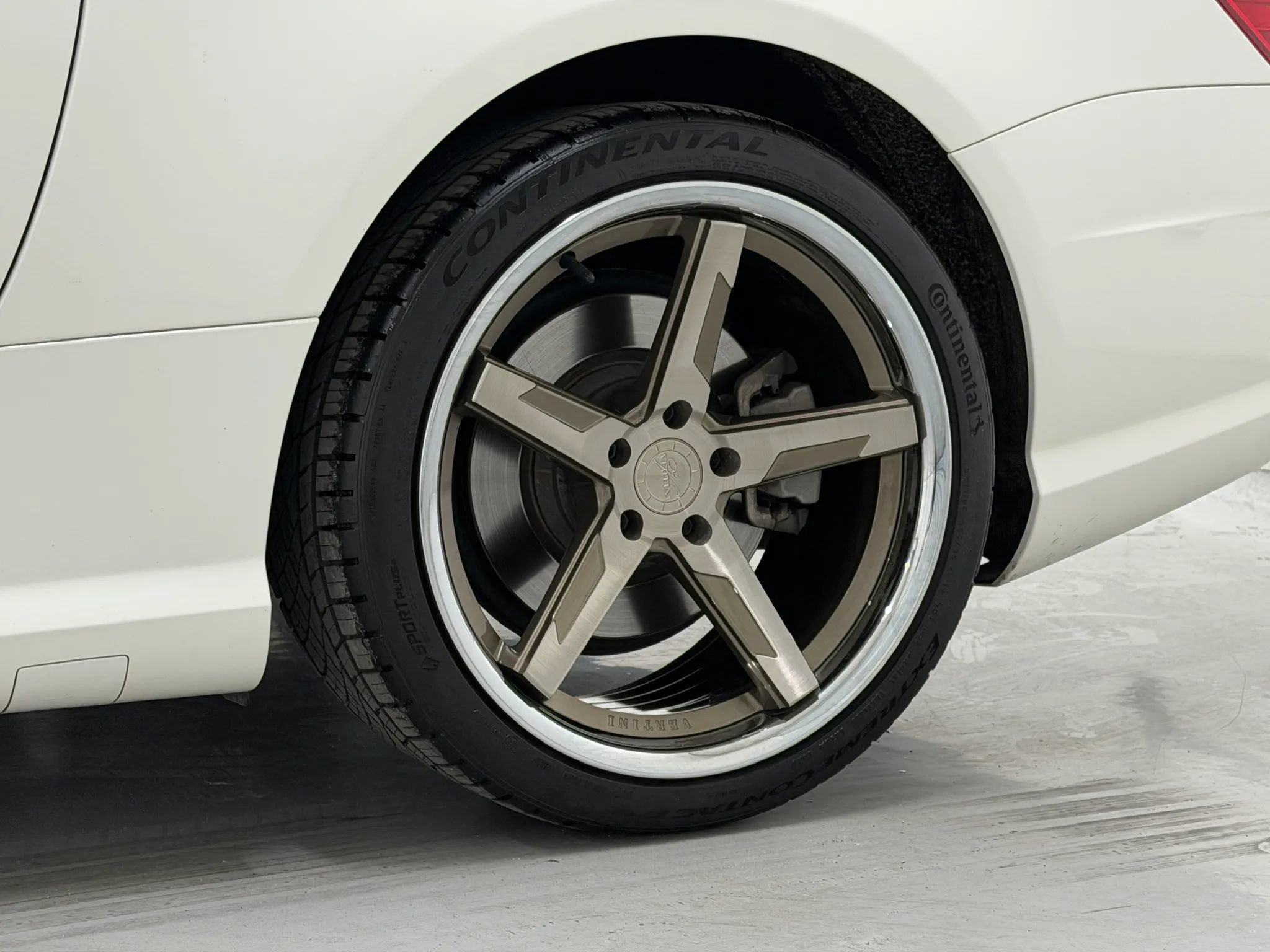 Used 2014 Mercedes-Benz SL 550 image 38