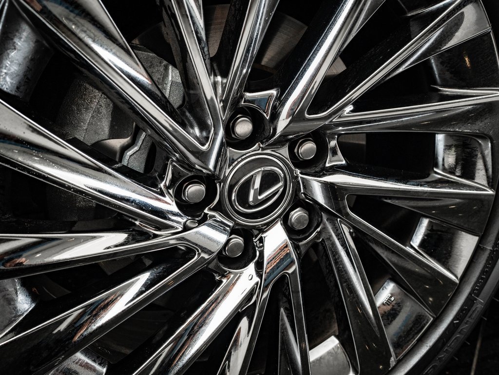 Certified 2025 Lexus ES 300h w/ Luxury Package image 8