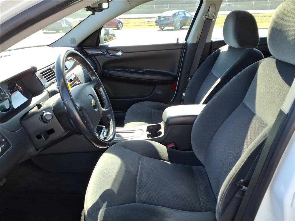 Used 2012 Chevrolet Impala LT w/ LT Sunroof Package image 22