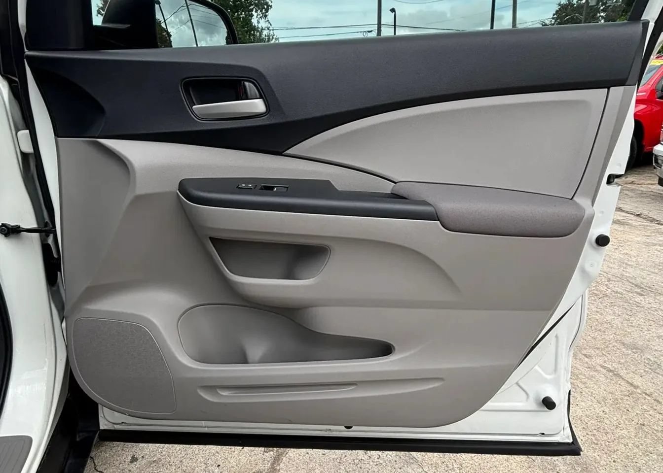 Used 2014 Honda CR-V LX image 19