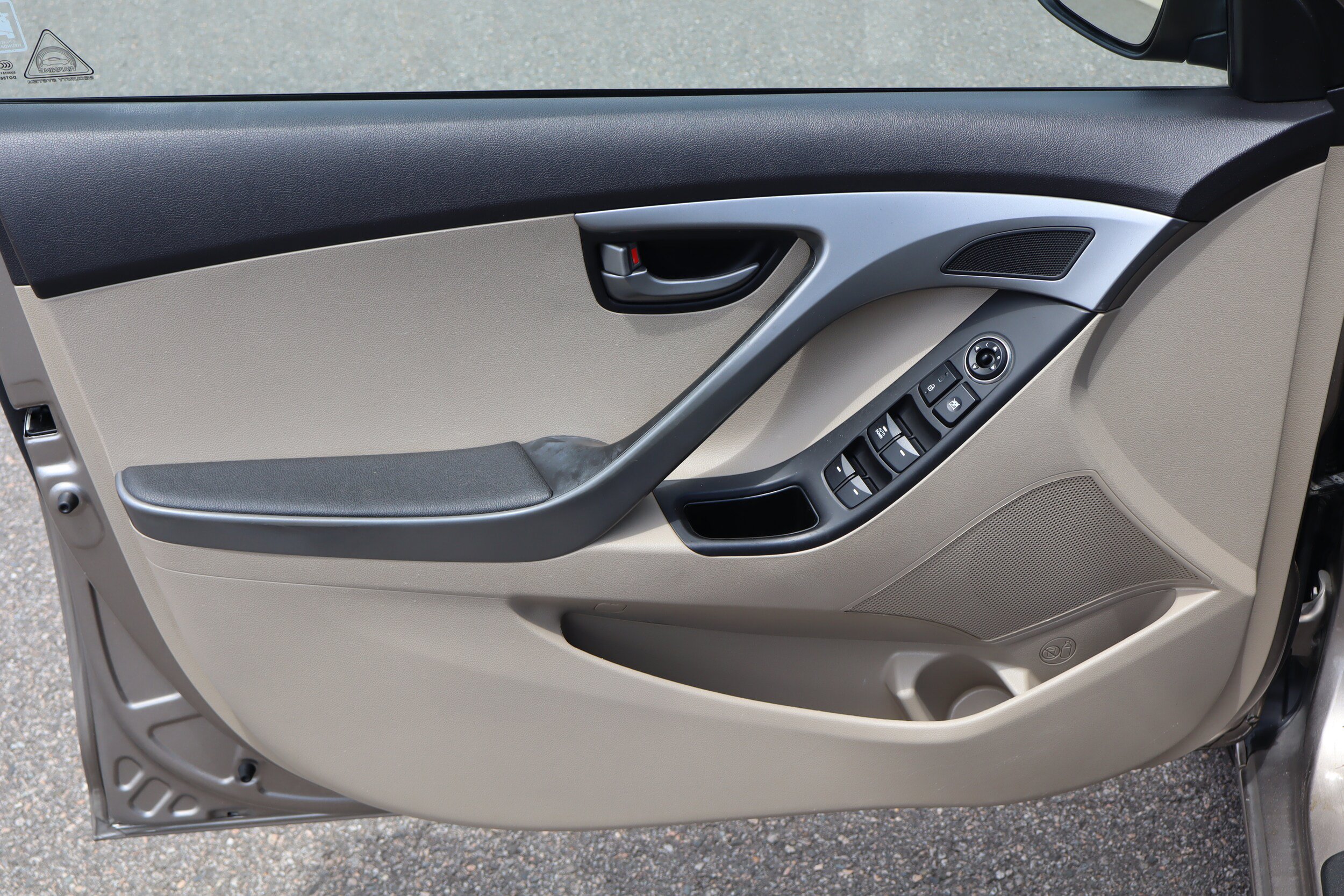 Used 2016 Hyundai Elantra SE FWD image 11