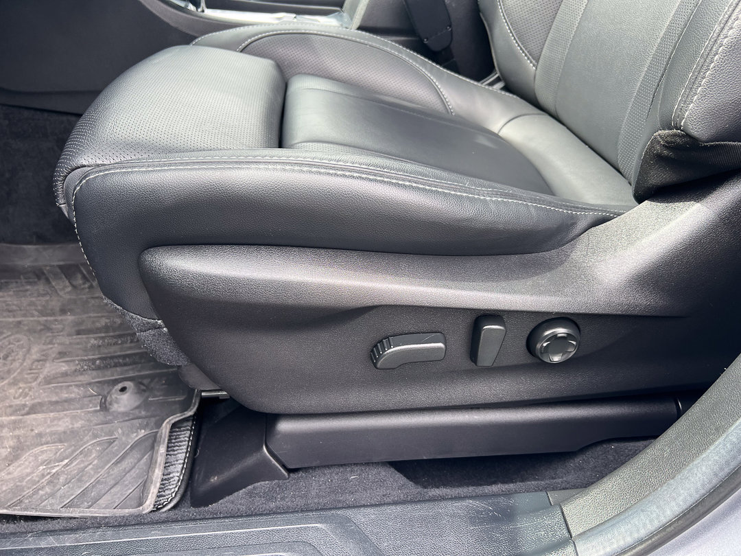 Used 2023 Subaru Ascent Limited image 20