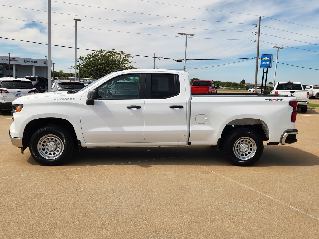 Used 2025 Chevrolet Silverado 1500 W/T w/ WT Value Package AWD/4WD image 4
