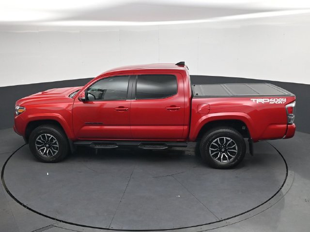 Used 2022 Toyota Tacoma TRD Sport AWD/4WD image 28