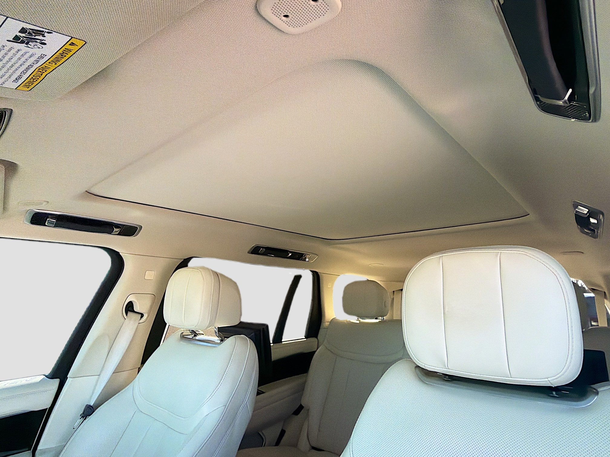 Used 2024 Land Rover Range Rover Long Wheelbase SE image 28