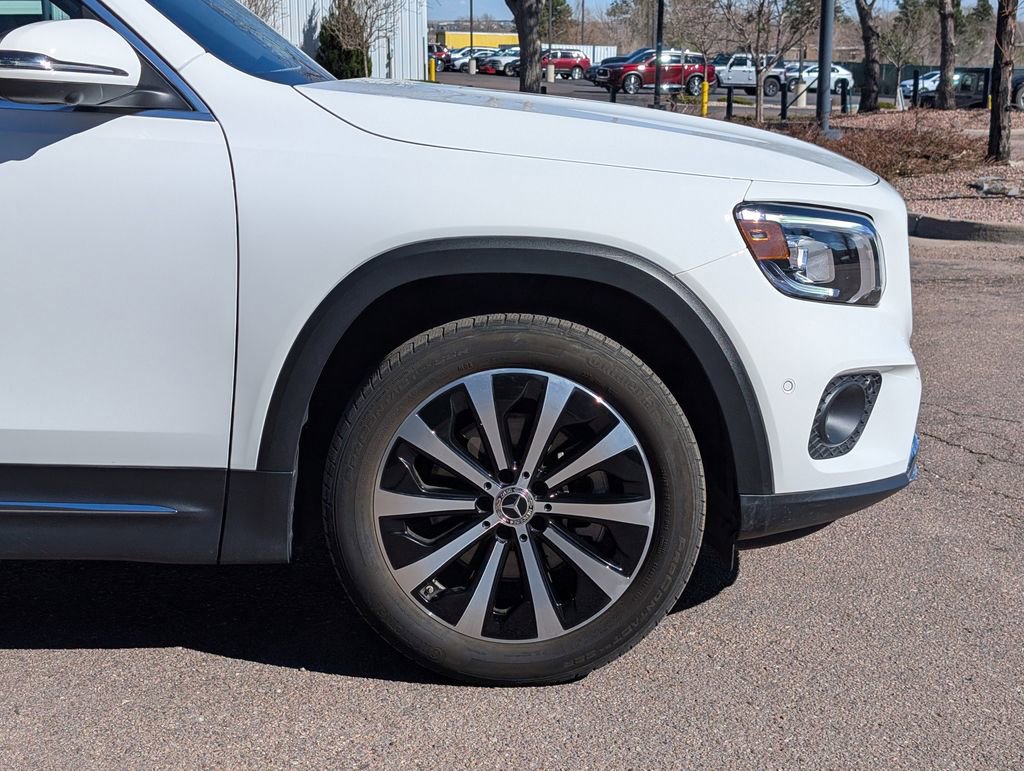 Used 2023 Mercedes-Benz GLB 250 4MATIC image 9