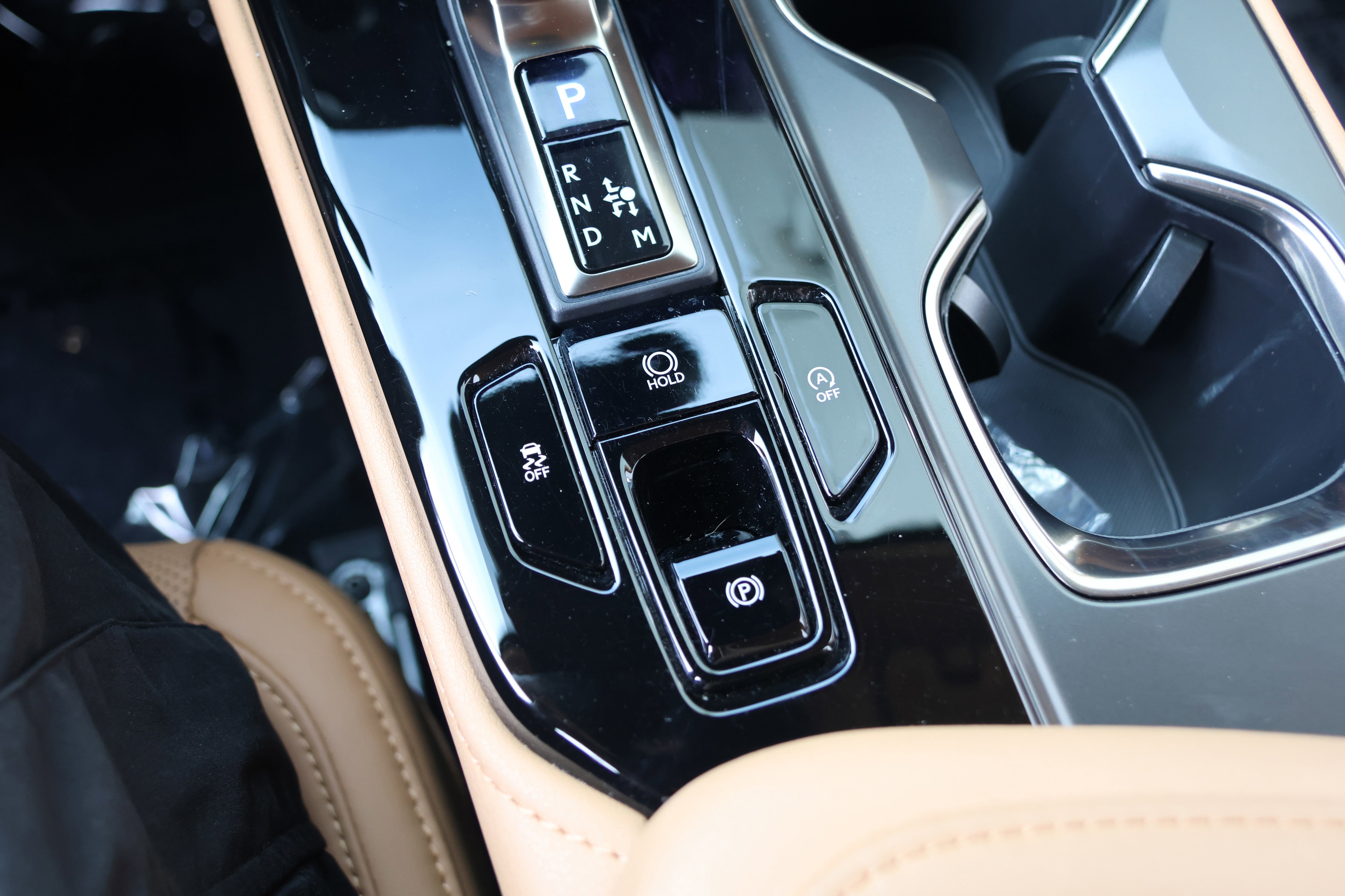 Certified 2025 Lexus NX 250 250 Premium w/ Towing Package (2000 Lbs) image 32