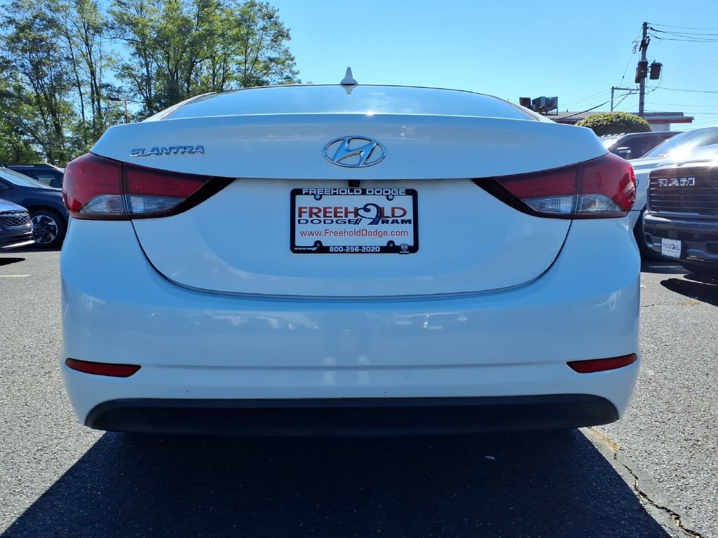 Used 2015 Hyundai Elantra SE w/ Option Group 02 FWD image 20