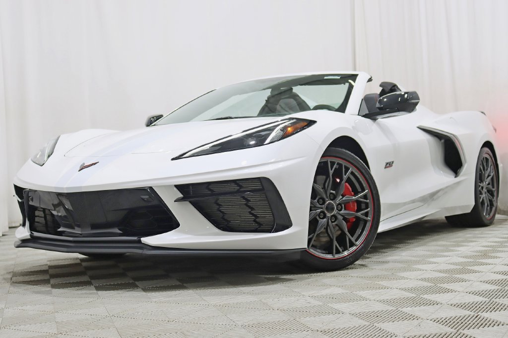 Used 2023 Chevrolet Corvette Stingray Premium Conv w/ Z51 Performance Package RWD image 7