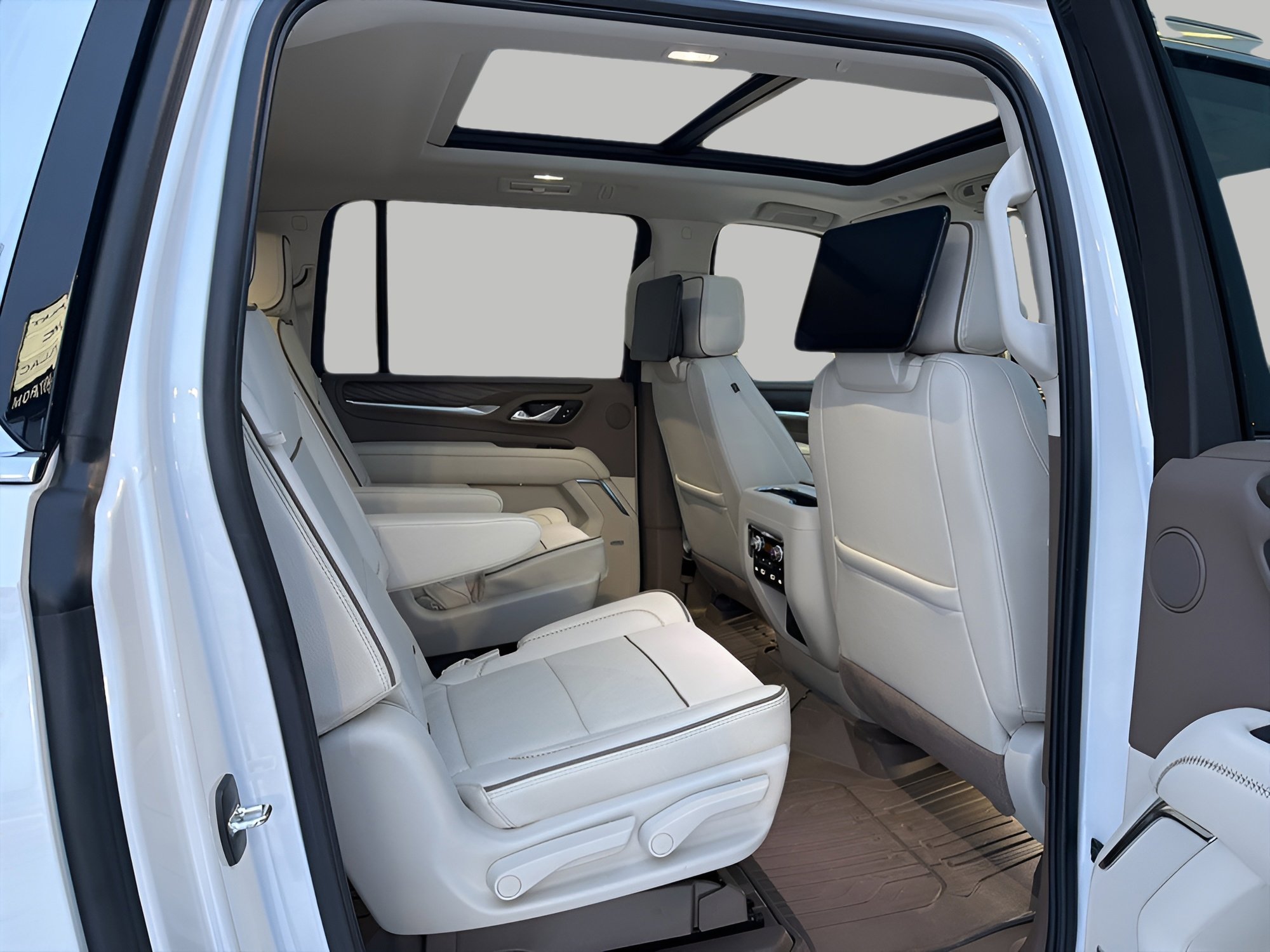 Certified 2024 GMC Yukon XL Denali w/ Advanced Technology Package image 26