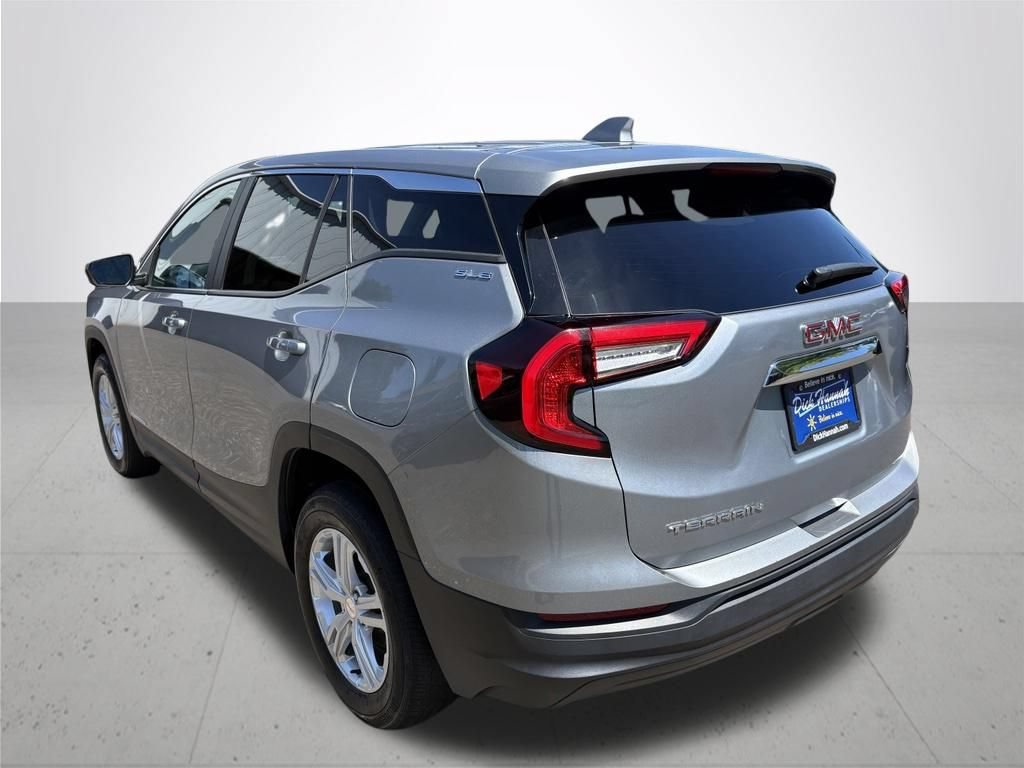 Used 2024 GMC Terrain SLE AWD/4WD image 8