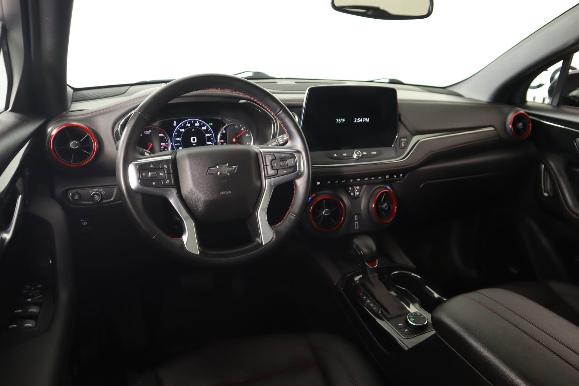 Used 2024 Chevrolet Blazer RS w/ Enhanced Convenience Package image 2