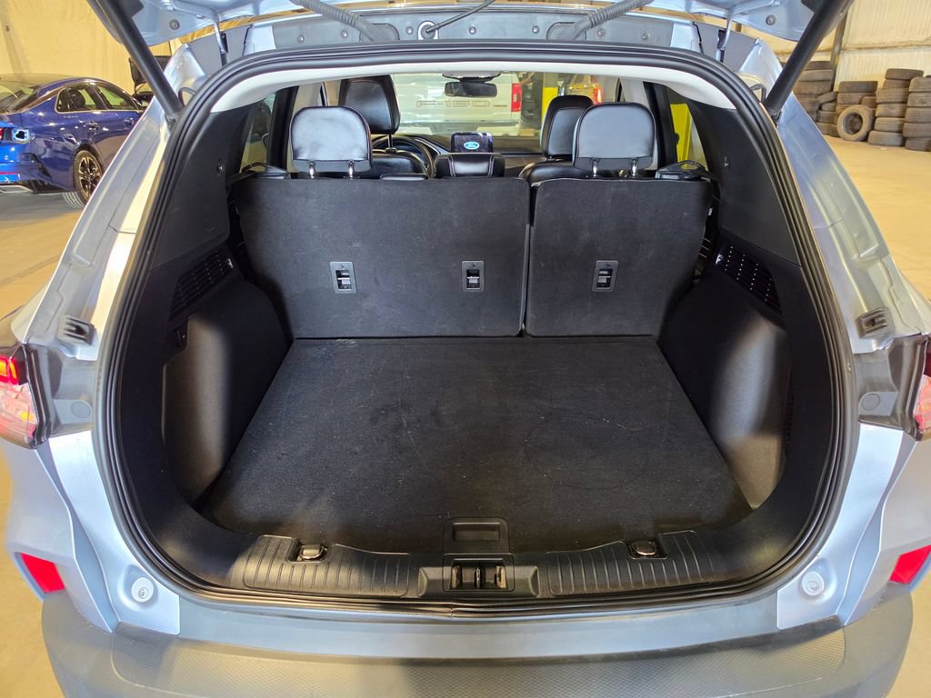 Used 2022 Ford Escape Titanium AWD/4WD image 8